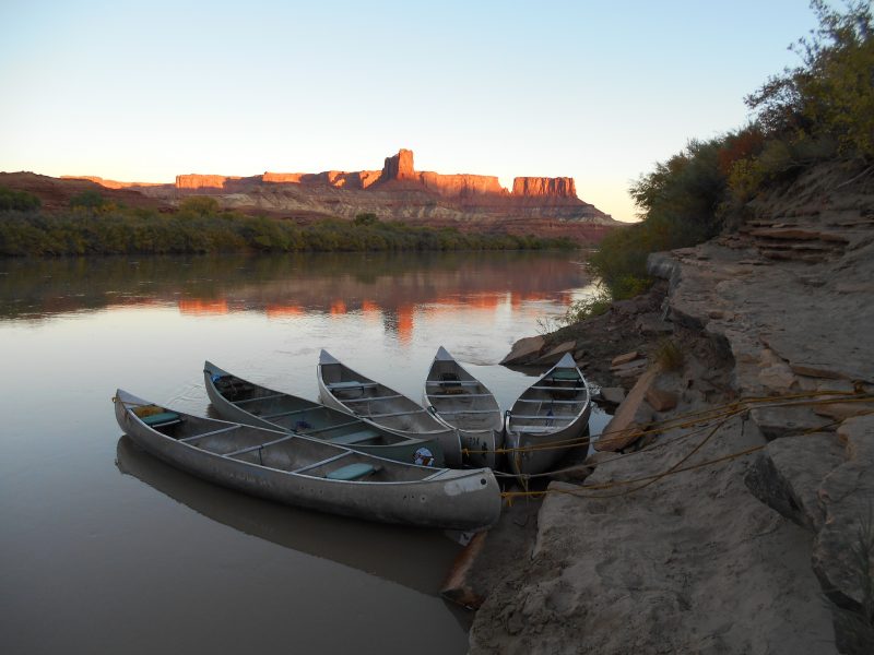 Canoe-trip-Green-River-Utah-Mahoosuc-Guide-Service-3-scaled