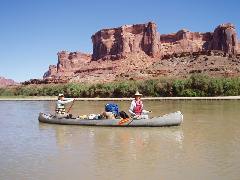 Guided-Canoe-trip-Green-River-Utah-7-scaled